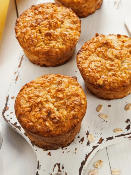 Healthy-Banana-Oatmeal-Muffins