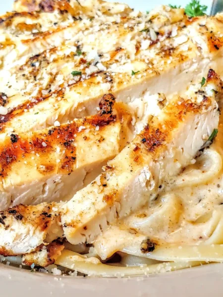 Spicy-Chicken-Alfredo